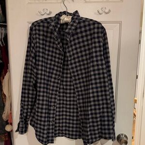Men's Old Navy Checkered button up shirt